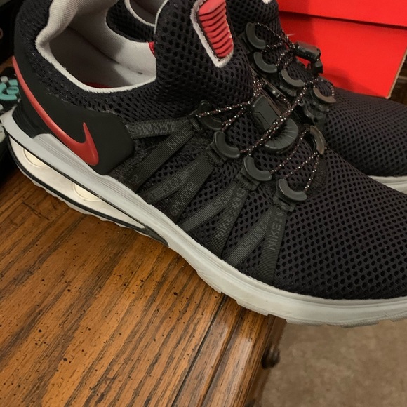 Shoes - Picture 4 of 4